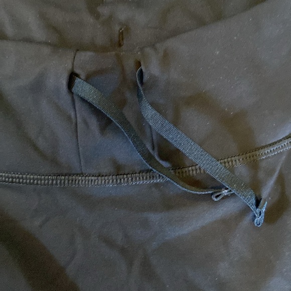 Women's Endless Run Shorts 4” - Picture 4 of 5